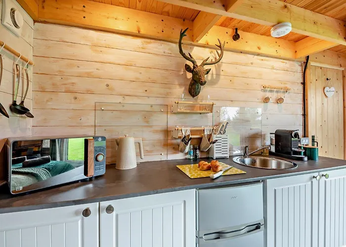 Деревянный коттедж 1 Bed In Maryport Oc-96373 *